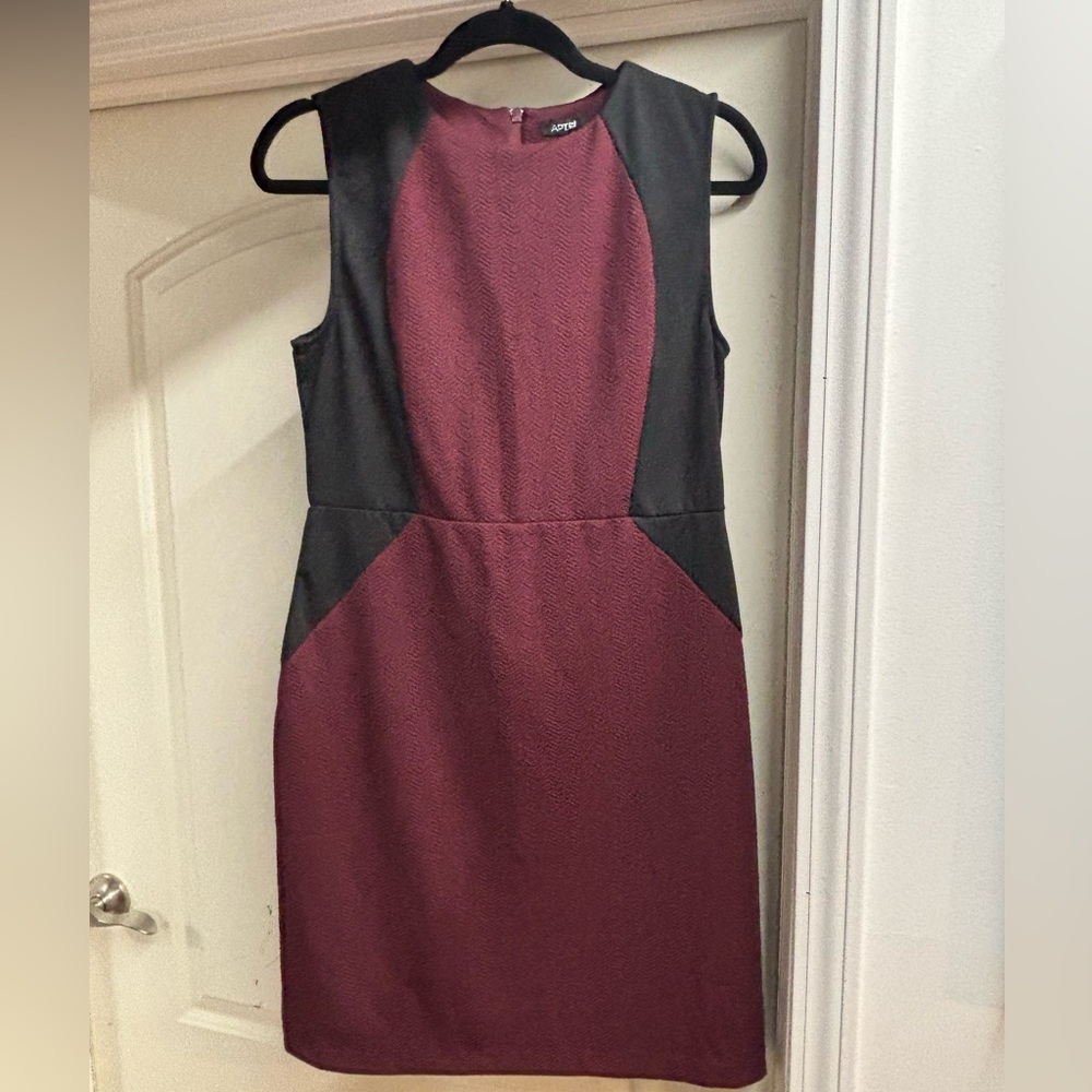 Apt. 9 Black and Burgundy Midi Dress